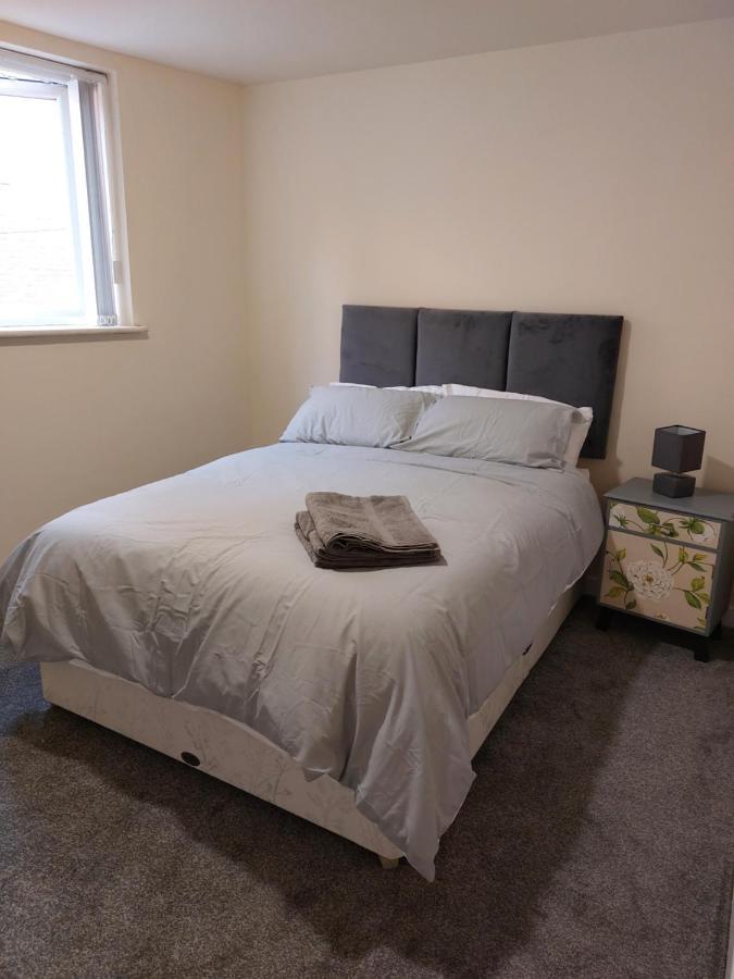 פליטווד 2 Large Bedroom Apartment- Wifi & Parking מראה חיצוני תמונה