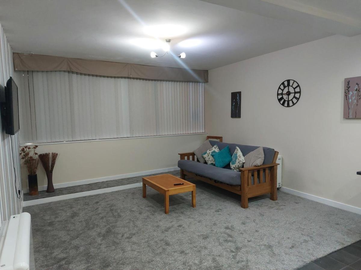 פליטווד 2 Large Bedroom Apartment- Wifi & Parking מראה חיצוני תמונה