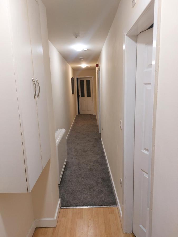 פליטווד 2 Large Bedroom Apartment- Wifi & Parking מראה חיצוני תמונה
